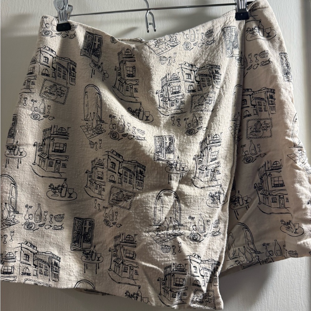 Abercrombie & Fitch Cream Skort